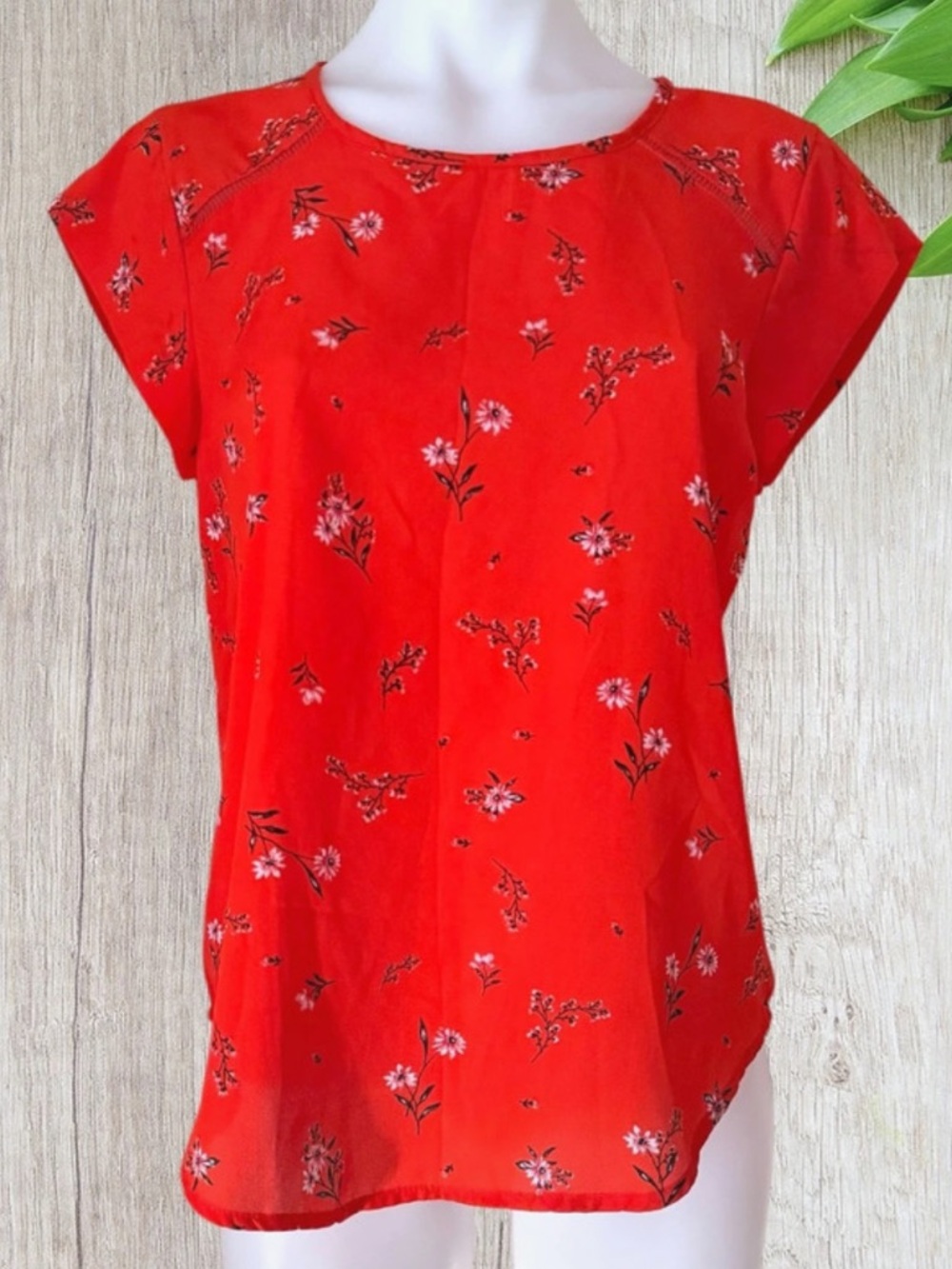 Vintage Lily White Women’s Floral Orange Short Sleeve Blouse Top, Small
